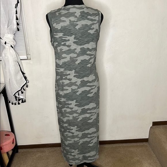 Universal Thread Camo Midi Tank Dress Size S - Picture 3 of 7